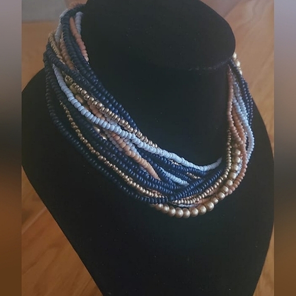 Multicolored earth tone Multiple Beaded Necklace. 🌴 - Picture 2 of 8